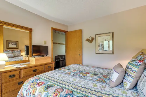 Condo on First Green w/ Deck at Schuss Mountain! - 3-Star