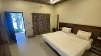 The Byke Retreat - Laxmi Resort - Pan India Pure Veg Hotel Chain - 早餐