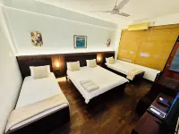 Subhas Tourist Hotel - parking