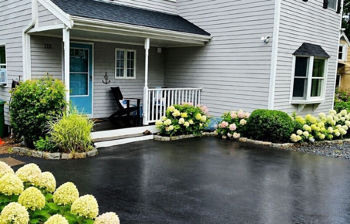 Waterfront. Private Beach, Newly Renovated, Primary Suite, 1st Floor Bedroom