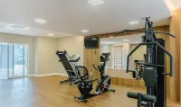 Apts in a Building With Pool and Gym - GRL - Gym
