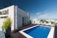 Vivaldi Hotel Loft Punta Carretas - สระว่ายน้ำบนดาดฟ้า