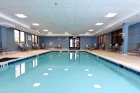 Holiday Inn Express RICHMOND AIRPORT by IHG - Pools