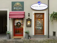 ROYAL ROOMS by WOW HOMES Hotels near AT Gallery