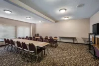 Quality Inn & Suites Lawrence - University Area - 2-Star