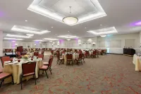 La Quinta Inn & Suites by Wyndham San Antonio Medical Ctr NW - parking