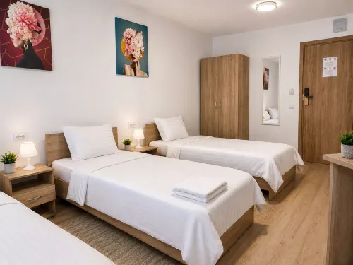 Monte Carlo Palace Rooms - Hostels