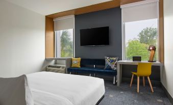 Aloft Charleston Airport & Convention Center