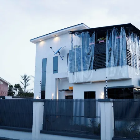 Leemas 2 Bedroom Duplex