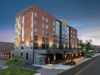 Motto by Hilton Bentonville Downtown - parking