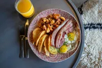 Moxy Banff - 朝食