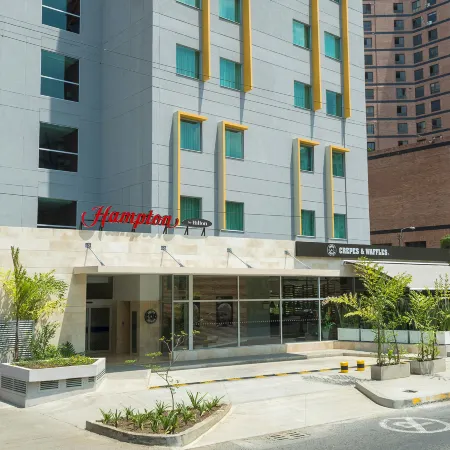 Hampton Inn by Hilton Cali