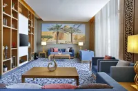 Hilton Garden Inn Tabuk - parking