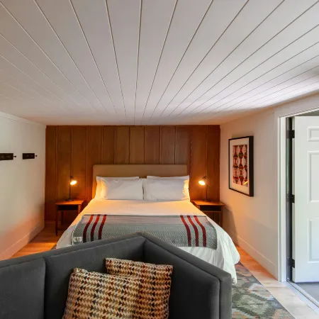 Historic Rocky Waters Inn, A Small Luxury Hotel