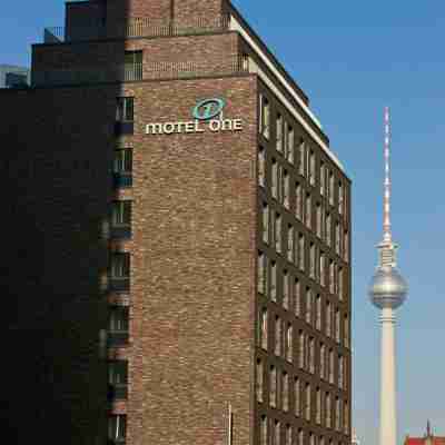 Motel One Berlin-Spittelmarkt Hotel Exterior