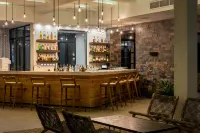 Ciêla, Lusaka, a Tribute Portfolio Resort and Spa - bar