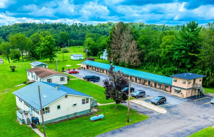 Cadiz Motel by OYO on route 250