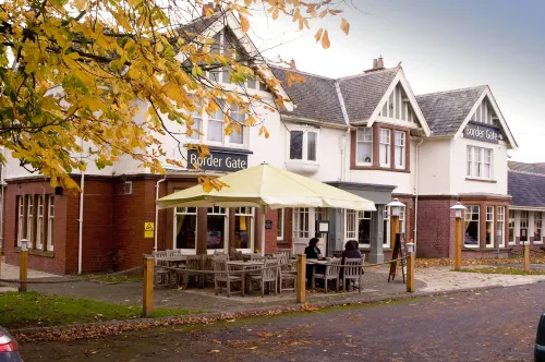 Premier Inn Carlisle (M6 Jct42) - Parking