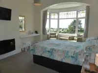 Bay Court - Ocean View