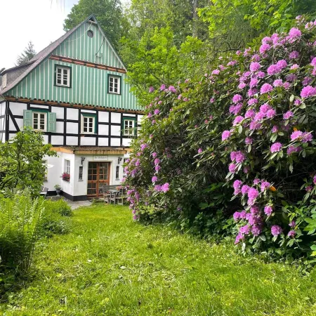 Charming Apartment With Mountain Views in Nordenau for 6