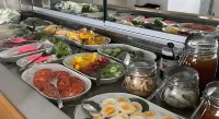 Adels Hotel - breakfast