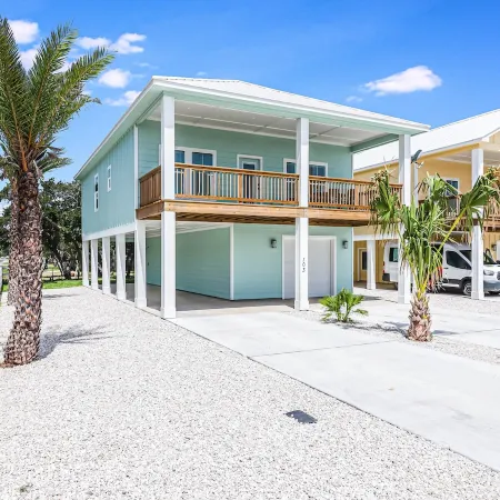 103 Seven Palms, Fishtastic