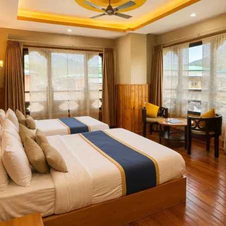 Hotel Sangayling