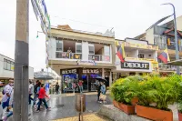 Ayenda de La Calle Real - parcheggio