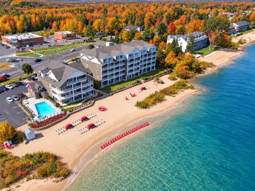Cherry Tree Inn & Suites - Pools