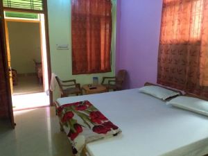 Hotel Keshav Guest House