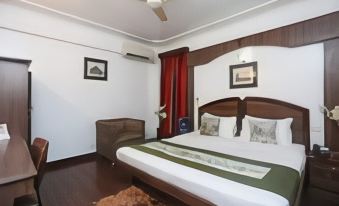 FabExpress Welcome Palace Near New Delhi Railway Station