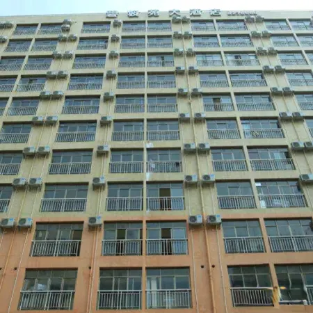 Bama Shanshui Bipoyuan Hotel