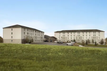 Bakken Airport Xwa Hotel & Studios