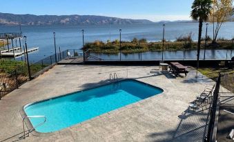 Anchorage Inn Lakeport