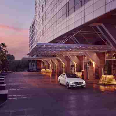 Grand Hyatt Mumbai Hotel and Residences Hotel Exterior