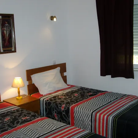 Albufeira 1 Bedroom Apartment 5 Min. from Falesia Beach and Close to Center! J