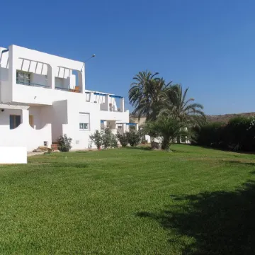 Impressive Apartment in Ground Floor with Terrace of 2 Rooms, A / A and Pool. 4