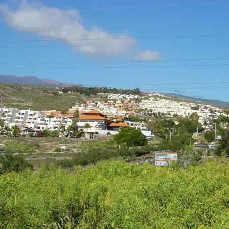 Casa Sarita - Well Maintained House in Chayofa with Pool