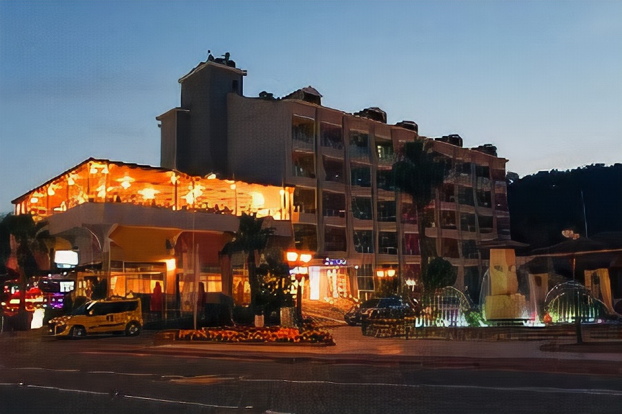 Vela Hotel