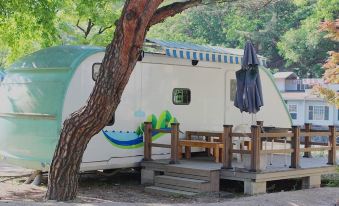 Pocheon Sanjeonghosu Family Glamping