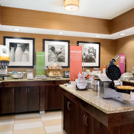 Hampton Inn Lawrence