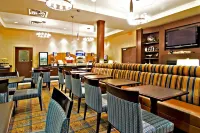 Holiday Inn Express & Suites Riverport Richmond Hôtels à : Delta