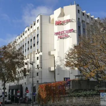 Hôtel Ibis Paris Montmartre 18ème Hôtels à proximité de : Basilique du Sacré-Cœur de Montmartre