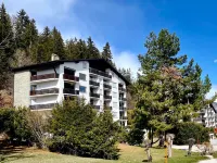 Lisière-Sud A 17 Hotels near Denner Discount