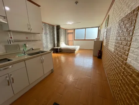 Hwaseong (Jebudo) Dasom Pension Отели рядом с достопримечательностью «Chebu-do»