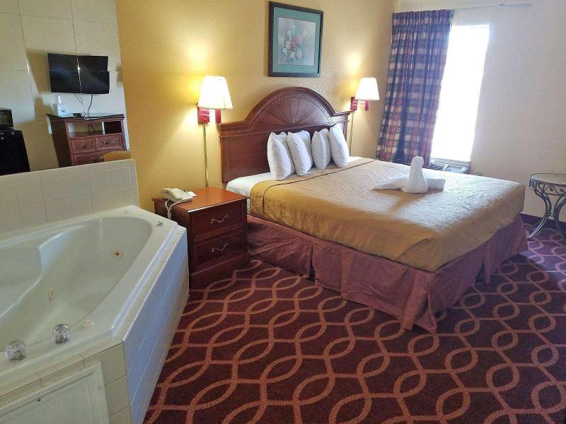 Americas Best Value Inn Evansville East