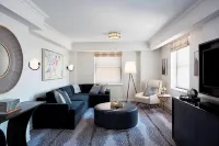 JW Marriott Essex House New York Các khách sạn gần Prestige Car Service