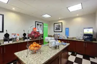 Hampton Inn Los Angeles/Arcadia - breakfast