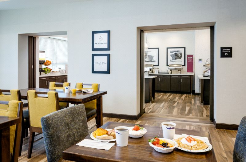 Hampton Inn & Suites Seattle/Northgate photo 4