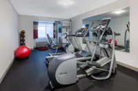 Microtel Inn & Suites by Wyndham Sunbury/Columbus North - gimnasio